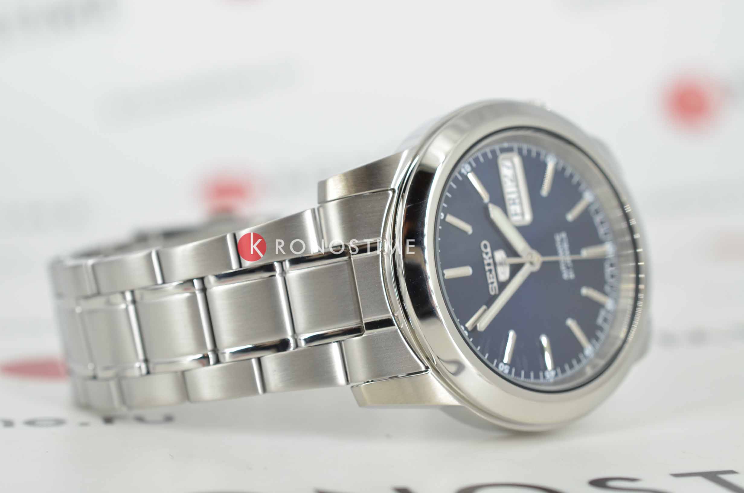 Оригинальные часы Seiko Seiko 5 Regular SNKE51J1 механические калибр механизма 7s26 общий вид